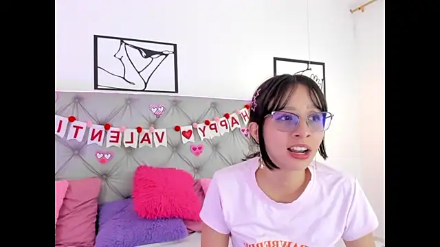 Snapshot of Naughty_Couple83 chatting on February 24, 2026, 7:15 pm Naughty Couple83 online show from February 24, 2026, 7:15 pm