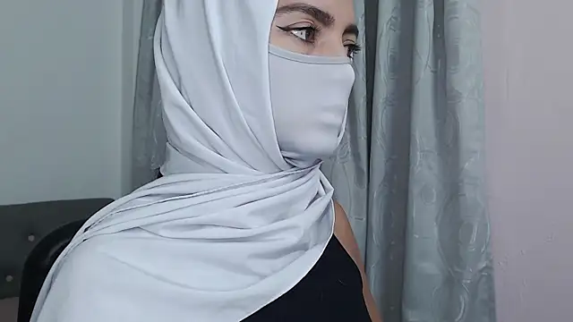 jade nassar online show from November 24, 2025, 2:11 am