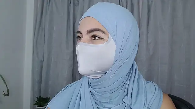 Snapshot of jade_nassar chatting on May 7, 2026, 12:15 am jade nassar online show from May 7, 2026, 12:15 am
