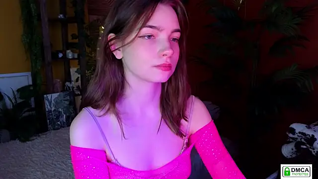 Snapshot of Evi_Brook chatting on February 13, 2026, 12:38 pm Evi Brook online show from February 13, 2026, 12:38 pm