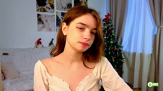 Snapshot of Evi_Brook chatting on January 13, 2026, 8:18 am Evi Brook online show from January 13, 2026, 8:18 am