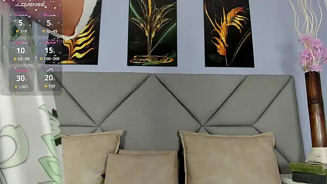 Snapshot of samara_goals chatting on November 2, 2025, 12:43 pm samara goals online show from November 2, 2025, 12:43 pm