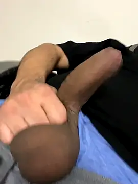 Snapshot of Bbrn69official chatting on December 21, 2025, 7:54 am Bbrn69official online show from December 21, 2025, 7:54 am