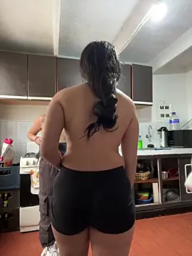 Alyha Cortes online show from November 14, 2025, 12:31 pm