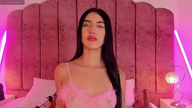 ValeskaZuev1 online show from October 12, 2025, 7:15 pm