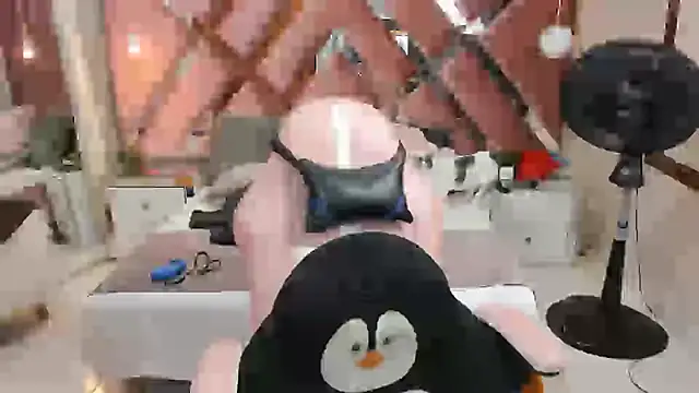 sara slut21 online show from February 25, 2025, 8:21 pm