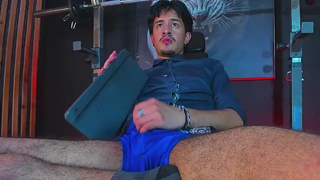 DimitriDeluxe online show from November 15, 2025, 1:09 am