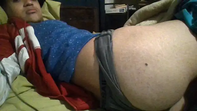 juanfritaa21 online show from June 14, 2026, 11:44 am