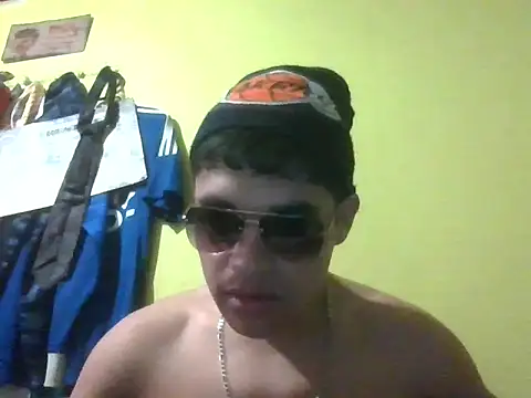 juanfritaa21 online show from September 23, 2025, 11:12 pm