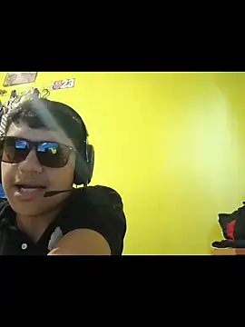 juanfritaa21 online show from October 24, 2025, 10:31 pm