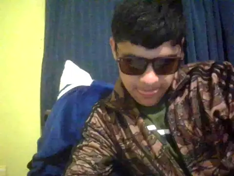 juanfritaa21 online show from September 21, 2025, 1:44 am