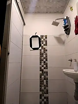 dayana2021 online show from November 10, 2025, 10:09 am