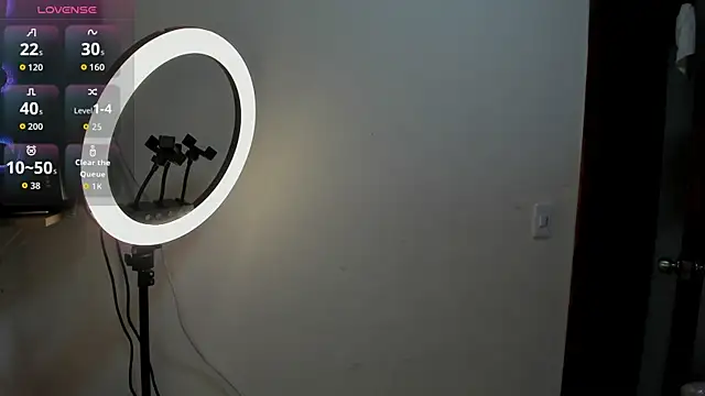 Snapshot of cataleya_sub_ chatting on October 18, 2025, 12:29 pm cataleya sub online show from October 18, 2025, 12:29 pm