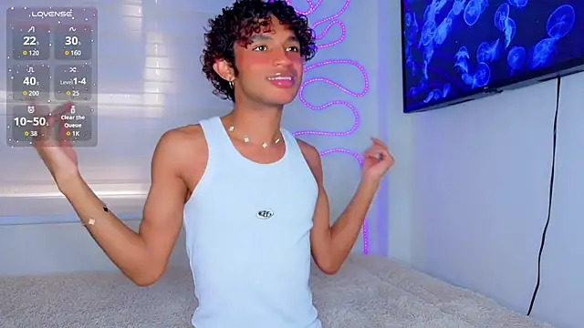 Snapshot of Aaron_Wiinter chatting on February 7, 2026, 7:11 pm Aaron Wiinter online show from February 7, 2026, 7:11 pm