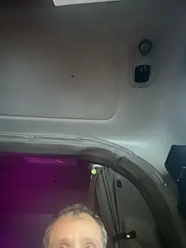 Snapshot of HattrickNRj chatting on October 5, 2025, 11:39 pm HattrickNRj online show from October 5, 2025, 11:39 pm