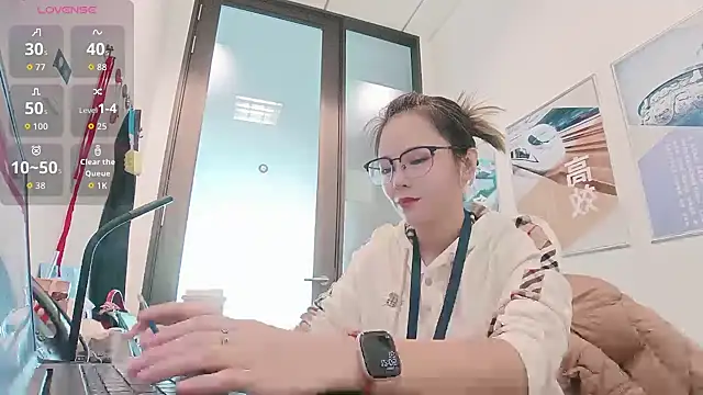 KKMM168 online show from December 16, 2025, 4:06 am