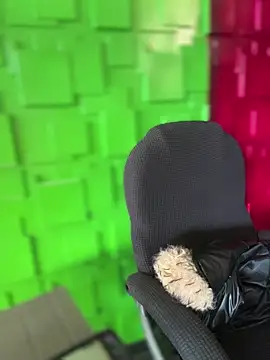 Snapshot of Linda_LS chatting on February 23, 2026, 6:41 pm Linda LS online show from February 23, 2026, 6:41 pm