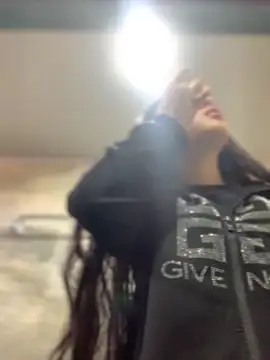 Snapshot of Linda_LS chatting on September 9, 2025, 2:04 pm Linda LS online show from September 9, 2025, 2:04 pm