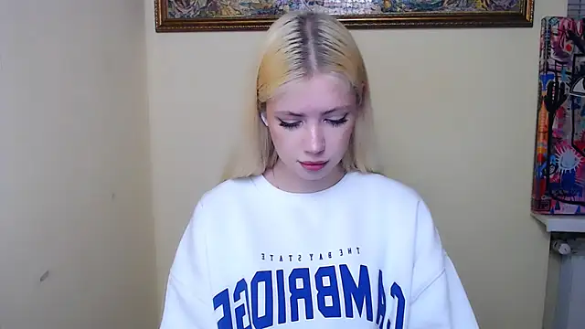 AliceHotty  online show from April 10, 2026, 6:53 am