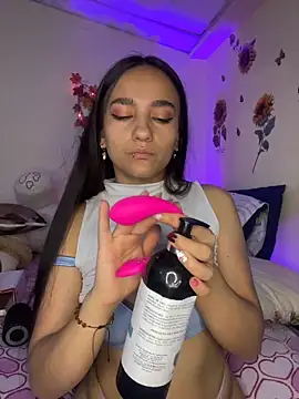 MiaRousexxx  online show from December 1, 2025, 11:16 pm