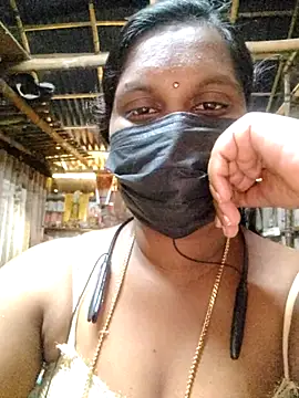 Snapshot of Tamildivya18 chatting on November 21, 2025, 5:39 am Tamildivya18 online show from November 21, 2025, 5:39 am