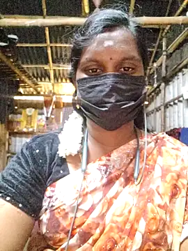 Snapshot of Tamildivya18 chatting on October 22, 2025, 5:40 am Tamildivya18 online show from October 22, 2025, 5:40 am