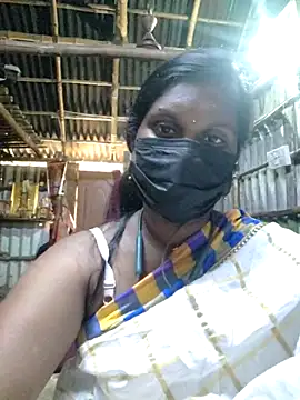 Snapshot of Tamildivya18 chatting on November 8, 2025, 6:17 am Tamildivya18 online show from November 8, 2025, 6:17 am