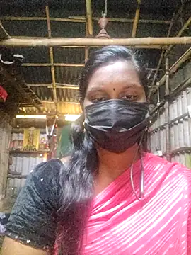 Snapshot of Tamildivya18 chatting on October 17, 2025, 5:00 am Tamildivya18 online show from October 17, 2025, 5:00 am