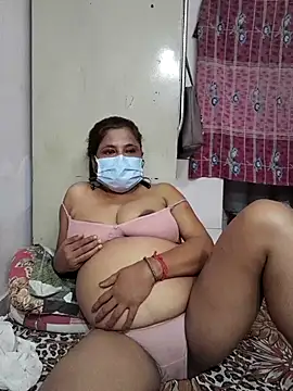 Snapshot of mature_mimi chatting on November 3, 2025, 6:11 pm mature mimi online show from November 3, 2025, 6:11 pm