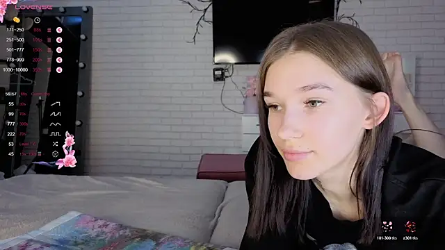 AsyaMiller online show from November 26, 2025, 5:02 pm