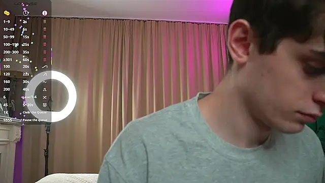 Snapshot of fordenisk chatting on October 22, 2025, 3:11 pm fordenisk online show from October 22, 2025, 3:11 pm