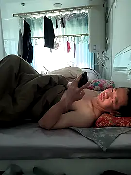 Snapshot of huanhuanaaaaa chatting on April 11, 2026, 1:24 am huanhuanaaaaa online show from April 11, 2026, 1:24 am