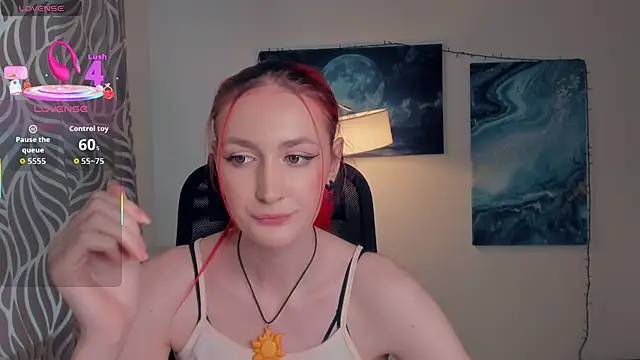 Snapshot of EasterBlink chatting on September 13, 2025, 10:26 am EasterBlink online show from September 13, 2025, 10:26 am