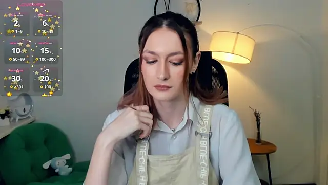 Snapshot of EasterBlink chatting on January 9, 2026, 11:17 am EasterBlink online show from January 9, 2026, 11:17 am