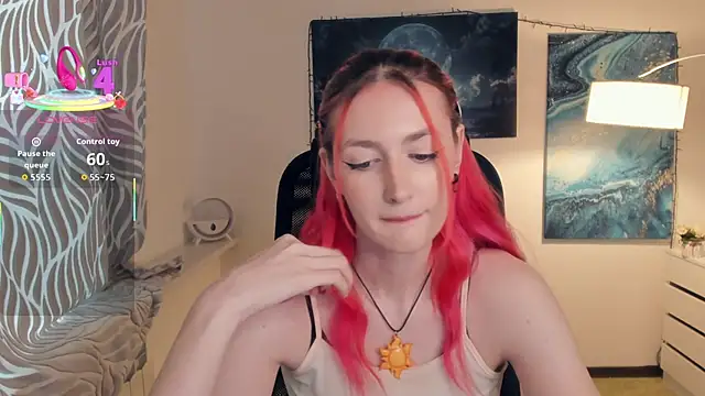 Snapshot of EasterBlink chatting on September 25, 2025, 10:32 am EasterBlink online show from September 25, 2025, 10:32 am