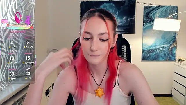 Snapshot of EasterBlink chatting on October 3, 2025, 12:06 pm EasterBlink online show from October 3, 2025, 12:06 pm