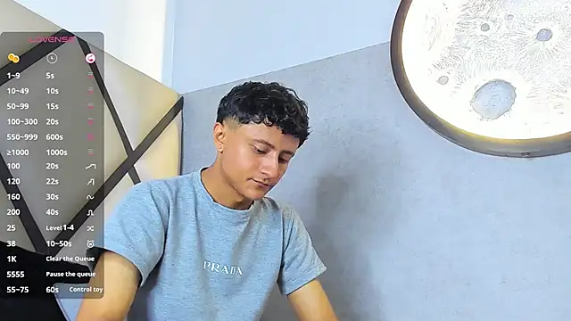  Leohot  online show from September 23, 2025, 3:35 am