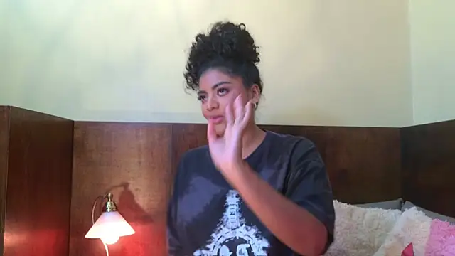 Carly Monroe  online show from September 29, 2025, 10:48 pm