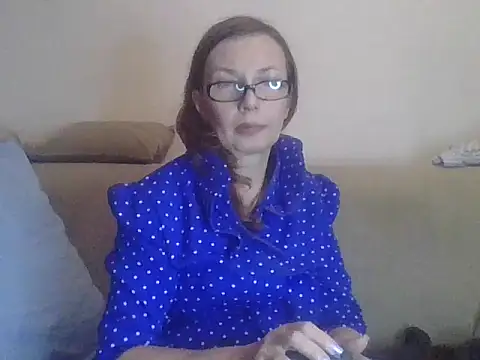 Snapshot of Sweetmurrr chatting on October 22, 2025, 4:23 am Sweetmurrr online show from October 22, 2025, 4:23 am