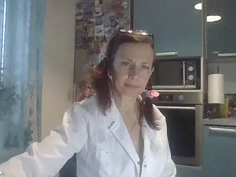 Snapshot of Sweetmurrr chatting on October 7, 2025, 4:35 am Sweetmurrr online show from October 7, 2025, 4:35 am