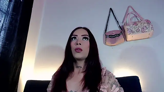 Snapshot of Megan_Gil_ chatting on May 20, 2026, 3:42 pm Megan Gil online show from May 20, 2026, 3:42 pm