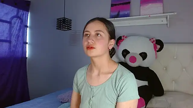 Zaaida  online show from October 22, 2025, 1:43 pm