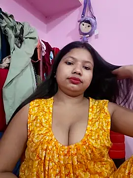 Snapshot of Redchery chatting on June 5, 2026, 6:02 pm Redchery online show from June 5, 2026, 6:02 pm