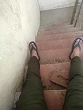 Snapshot of monty935 chatting on December 14, 2025, 8:42 am monty935 online show from December 14, 2025, 8:42 am