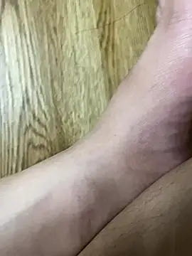 Snapshot of anhye8 chatting on October 1, 2025, 7:35 am anhye8 online show from October 1, 2025, 7:35 am