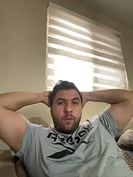 Snapshot of raulgzz4 chatting on April 28, 2026, 3:27 pm raulgzz4 online show from April 28, 2026, 3:27 pm