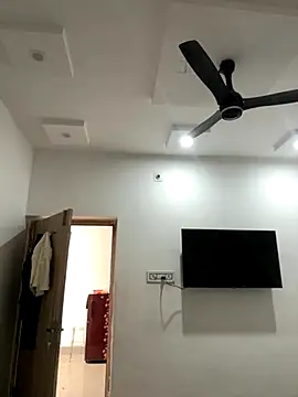 hottestboy03 online show from November 14, 2025, 5:00 am