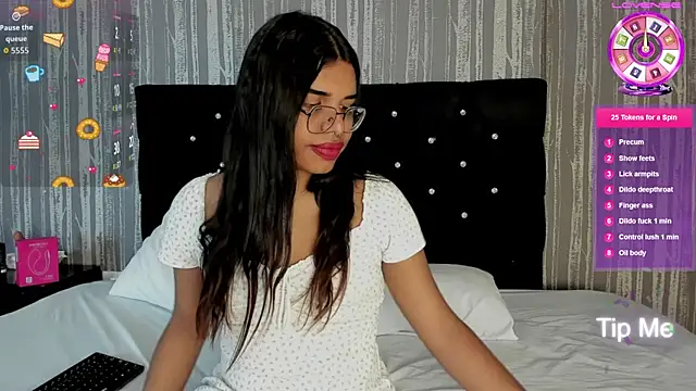 Hailey johnsonn online show from September 9, 2025, 1:53 pm