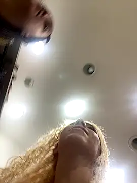 Snapshot of Bruna551 chatting on November 21, 2025, 8:08 pm Bruna551 online show from November 21, 2025, 8:08 pm