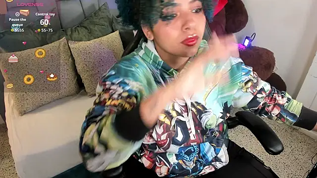 momo ayasse online show from September 20, 2025, 12:43 pm